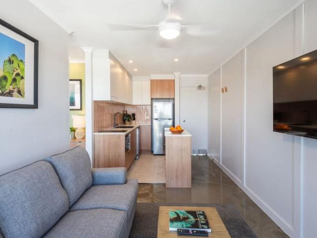 Beachside Top of the Hill with amazing views in Yamba