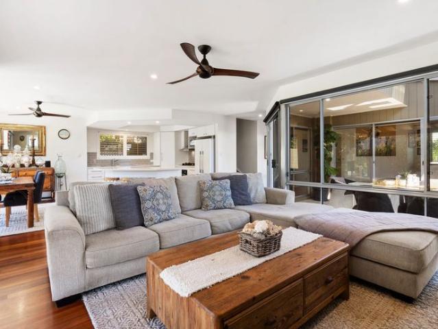 Beachside Tropical Oasis