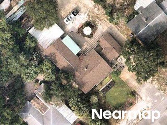 Beachview Dr NE