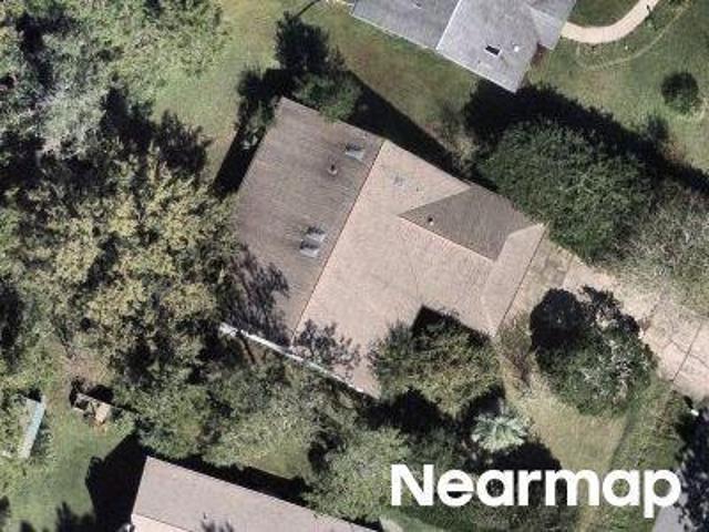 Beachway Dr