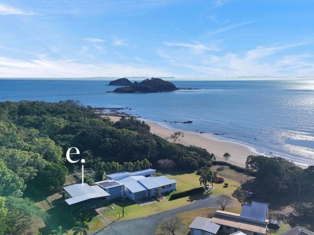 Beachy Vibes & Coastal Living Just Footsteps from the Beach