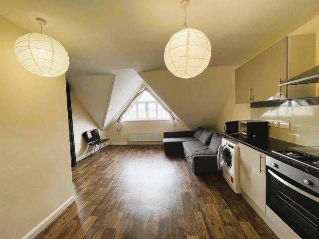 Beacon Apartments, Upper Sutton Lane, Heston, TW5