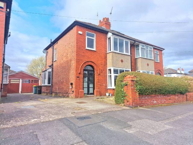 Beacon Avenue, Fulwood, Preston PR2, 3 bed semi detached house to rent, £1,350 pcm | PrimeLocation