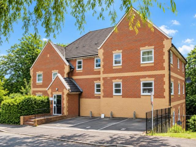 Beacon Hill, Woking 2 bedrooms Property for lettings Seymours