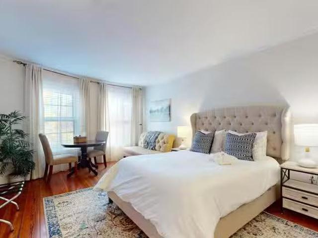 Beacon Street, Brookline, MA