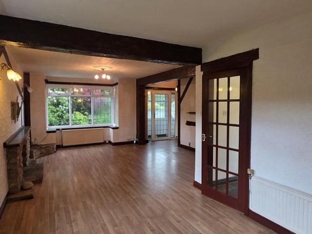 Beacon Road, Stockport, SK6 5 bed detached house to rent £2,100 pcm £485 pw
