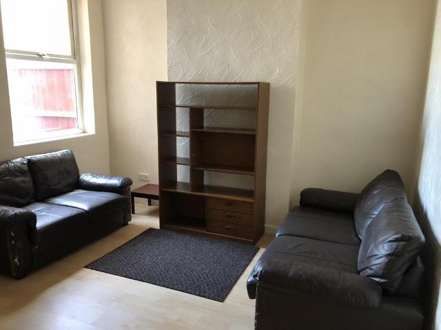 Beaconsfield Crescent, B12 4 bed house share to rent £450 pcm £104 pw