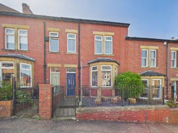 Beaconsfield Avenue, Gateshead NE9, 5 bed terraced house to rent, £1,800 pcm | PrimeLocation