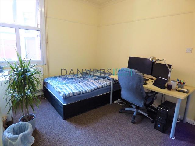 Beaconsfield Road, Leicester LE3, 5 bed detached house to rent, £1,517 pcm | PrimeLocation