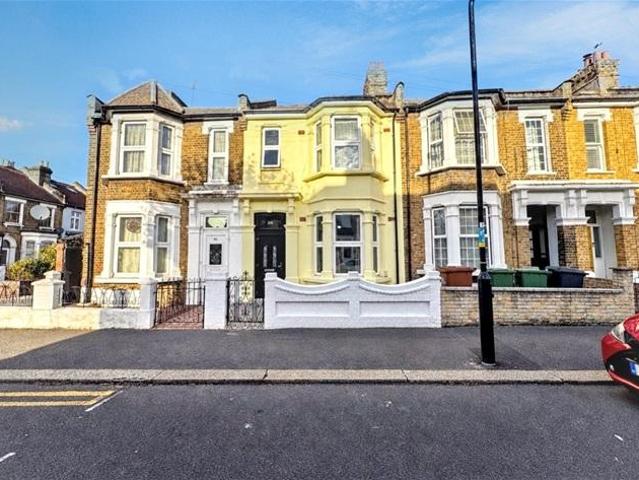 Beaconsfield Road, Leyton 4 bed house to rent £3,200 pcm £738 pw