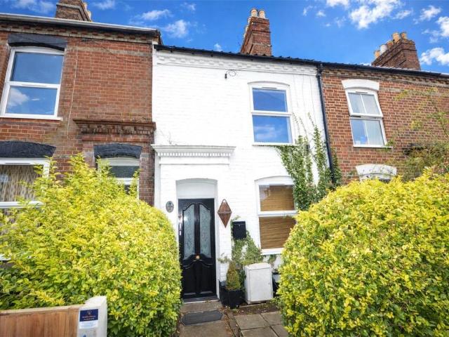 Beaconsfield Road, Norwich, Norfolk, NR3 2 bed terraced house to rent £1,195 pcm £276 pw