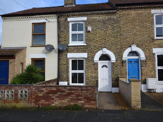 Beaconsfield Road, Norwich 3 bed terraced house to rent £1,295 pcm £299 pw