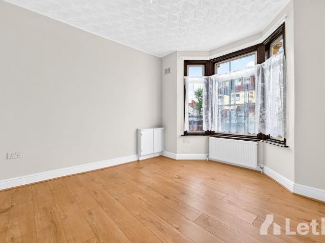 Beaconsfield Road, Southall UB1, 4 bed terraced house to rent, £3,000 pcm | PrimeLocation