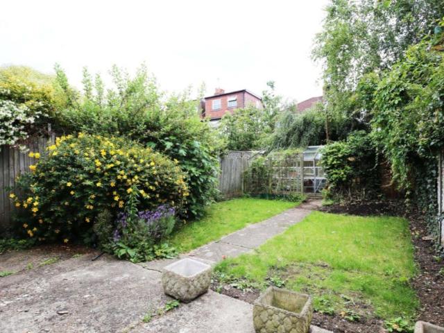 Beaconsfield Rd, St Margarets TW1, 1 bed maisonette to rent, £1,500 pcm | PrimeLocation