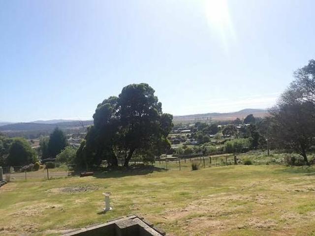 Beaconsfield with Valley views