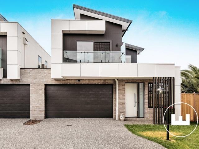 Beaconsfield Townhouse Great Location