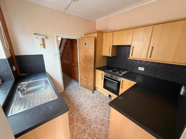 Beaconsfield Terrace, NORTHAMPTON 1 bed flat to rent £525 pcm £121 pw