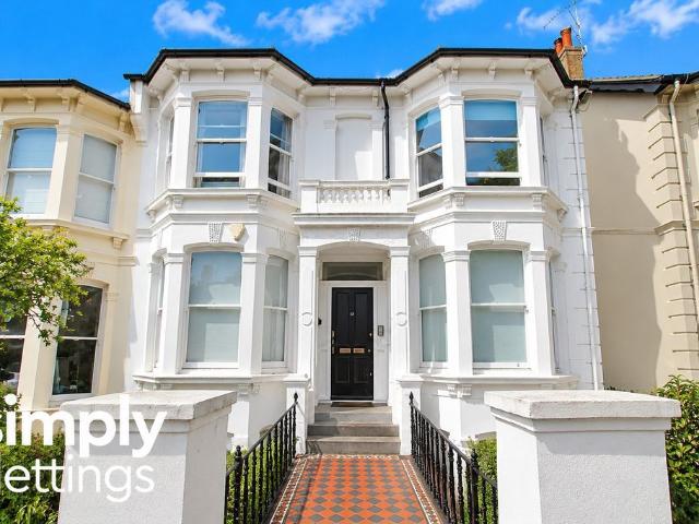 Beaconsfield Villas, Brighton BN1, 2 bed flat to rent, £1,850 pcm | PrimeLocation