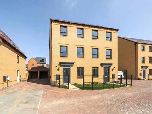 Beadles Place, Abingdon, Abingdon OX14, 3 bed end terrace house to rent, £2,200 pcm | PrimeLocation
