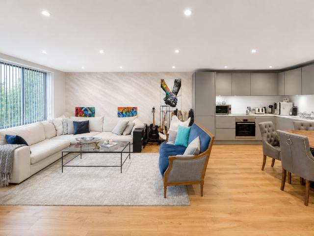 Beagle Close, London NW7, 2 bed property to rent, £2,900 pcm | PrimeLocation