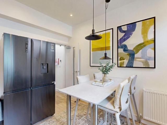 Beamsley Grove, Leeds LS6 5 bed house to rent £3,684 pcm £850 pw