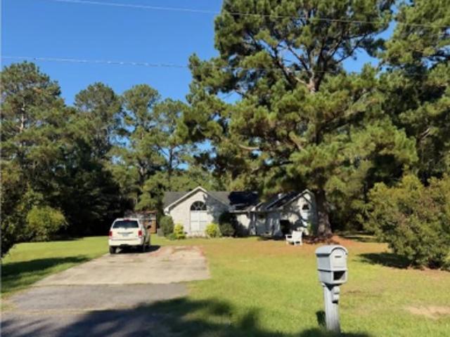 Bear Grass Rd E