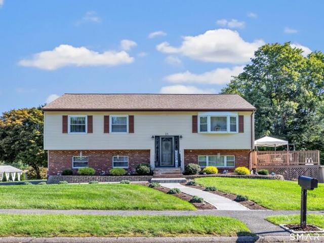 Bear Path Dr, Shelton, Home For Sale