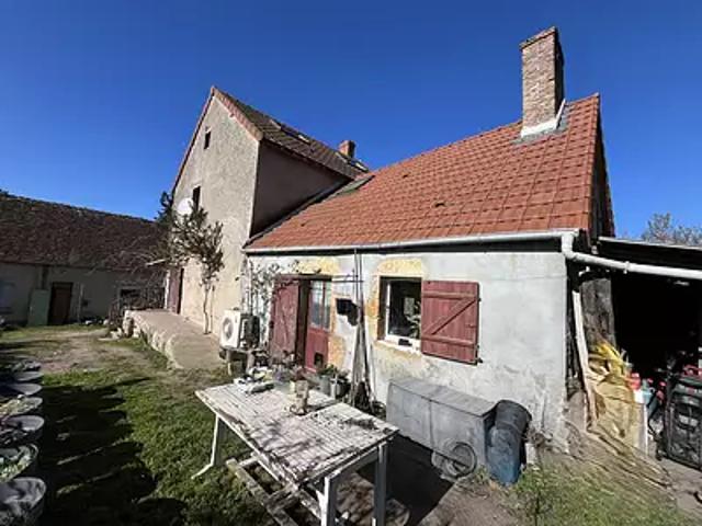 Béard 58160 Achat / Vente maison 4 pièces t4 au dernier étage cave