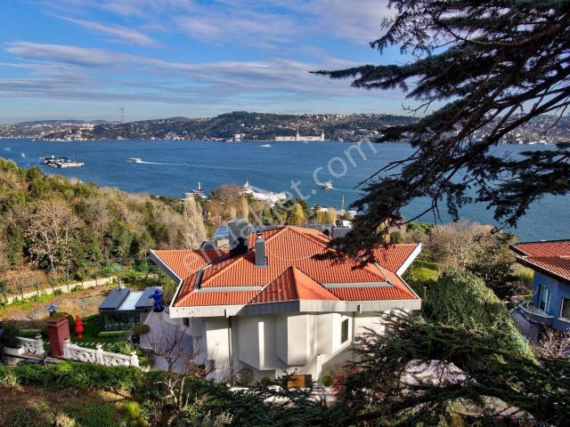 Bebek'te Satılık Muhteşem Boğaz Manzaralı Lüks Villa