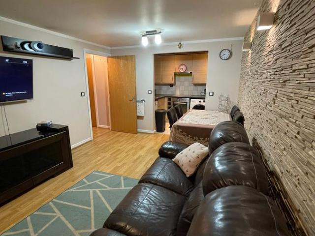Beberies House On Highfield Road, Feltham. TW13, 2 bed flat to rent, £1,800 pcm | PrimeLocation