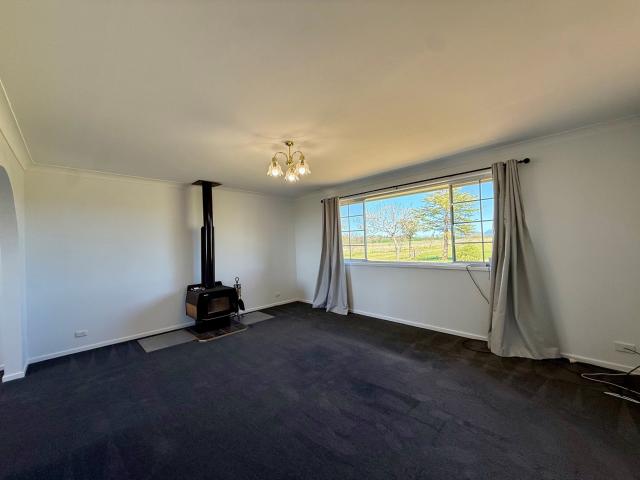 BECTIVE 3 Bedroom Home with 20 acres ideal horse property