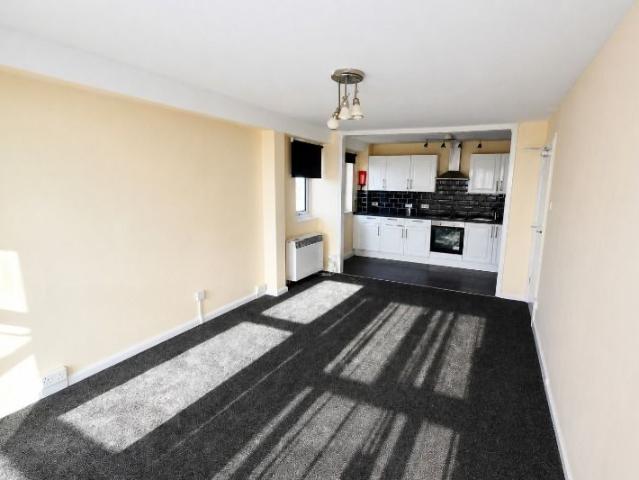 Becton Place, Erith, Kent DA8, 2 bed flat to rent, £1,500 pcm | PrimeLocation