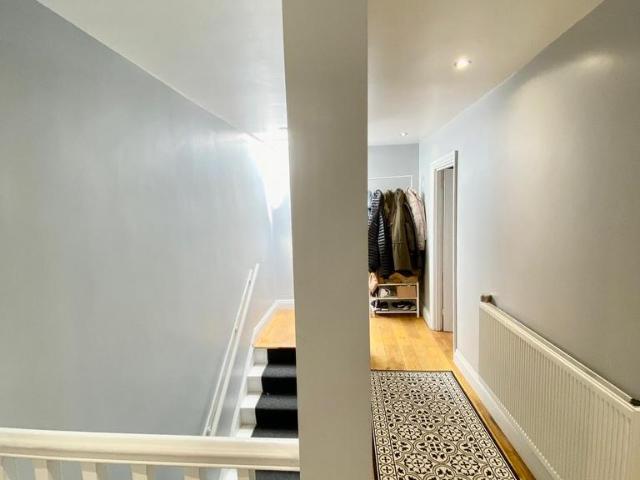 BECTU, 373 377 Clapham Road, London, SW9 9BT, United Kingdom | 3 bed townhouse for rent #120345980 | Rentberry