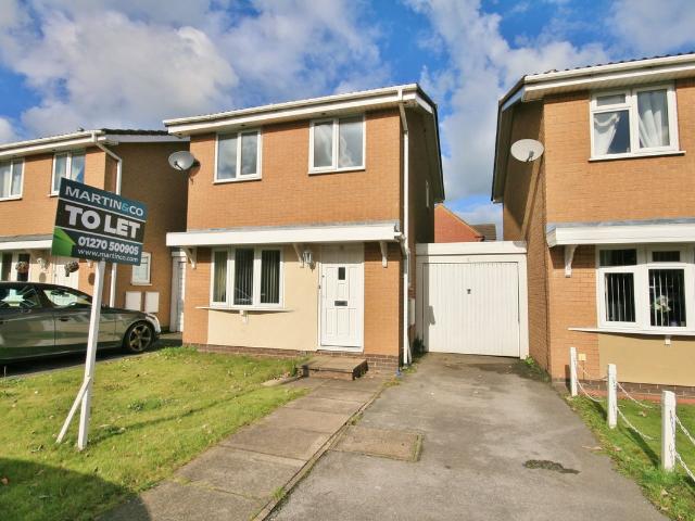 Becconsall Drive, Leighton CW1, 2 bed detached house to rent, £900 pcm | PrimeLocation