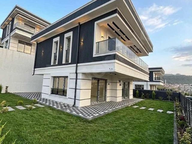 BECEN'DE KİRALIK VİLLA