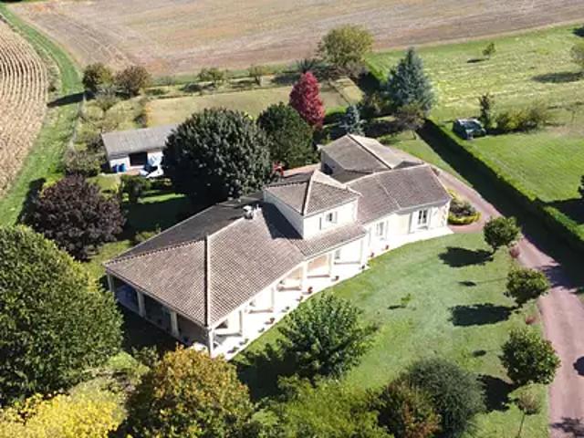 Bécheresse 16250 Achat / Vente maison 5 pièces t5 terrasse parking