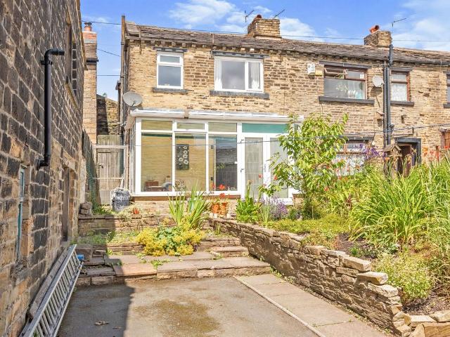 Beck Hill, Bradford BD6, 2 bed property to rent, £750 pcm | PrimeLocation