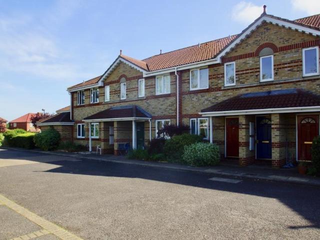 Beckenham, Kent BR3 2 bed flat to rent £1,550 pcm £358 pw