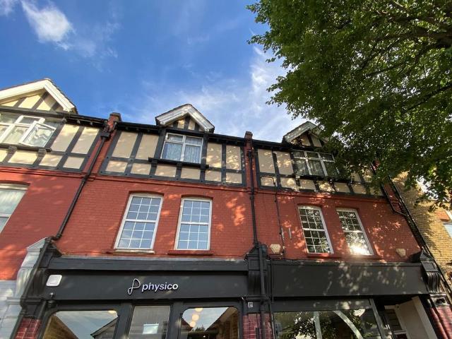 Beckenham Lane, Bromley BR2 2 bed flat to rent £1,550 pcm £358 pw