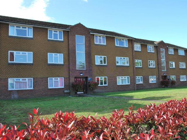 Beckenham Road, Beckenham BR3, 2 bed flat to rent, £1,700 pcm | PrimeLocation