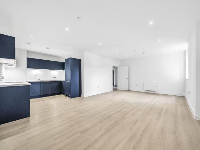 Beckenham Road, Beckenham BR3, 2 bed flat to rent, £1,875 pcm | PrimeLocation