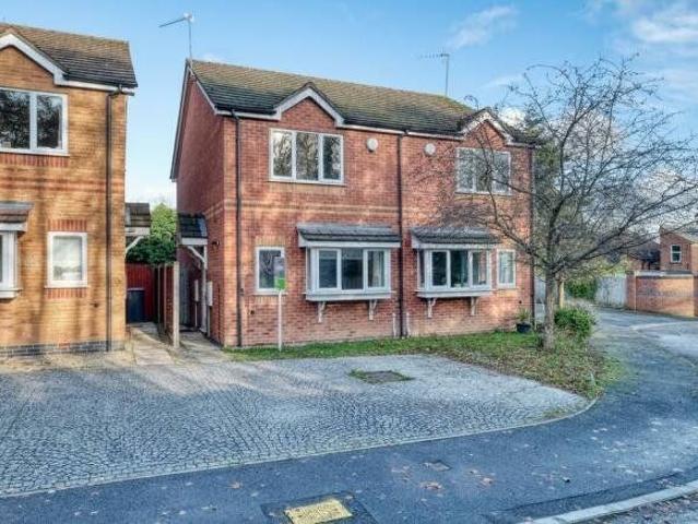 Beckett Close, Redditch, Worcestershire B98, 2 bed semi detached house to rent, £1,100 pcm | PrimeLocation