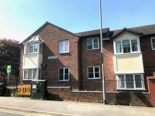 Becketts Court, Horninglow Road. 1 bed apartment to rent £650 pcm £150 pw