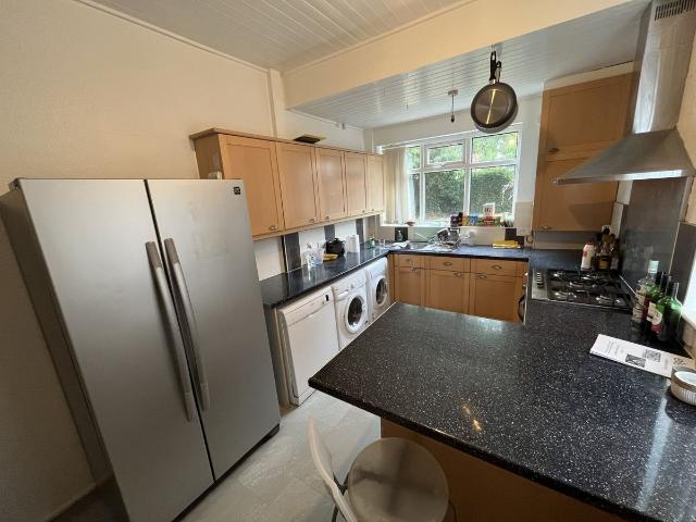 Becketts Park Drive, Headingley, Leeds, West Yorkshire LS6, 6 bed semi detached house to rent, £3,744 pcm | PrimeLocation