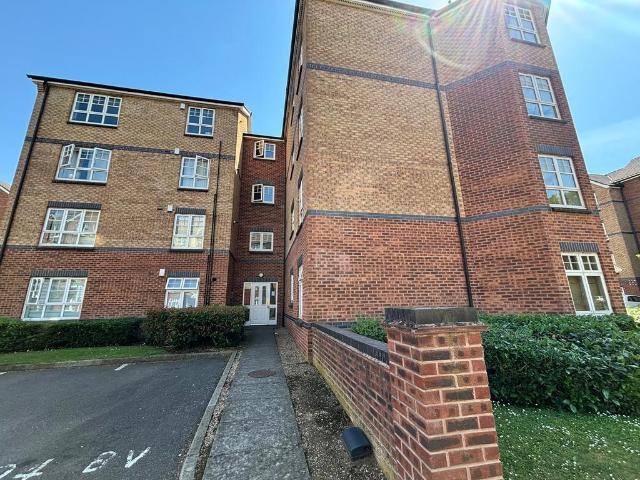 Beckets View, NORTHAMPTON 2 bed flat to rent £1,150 pcm £265 pw