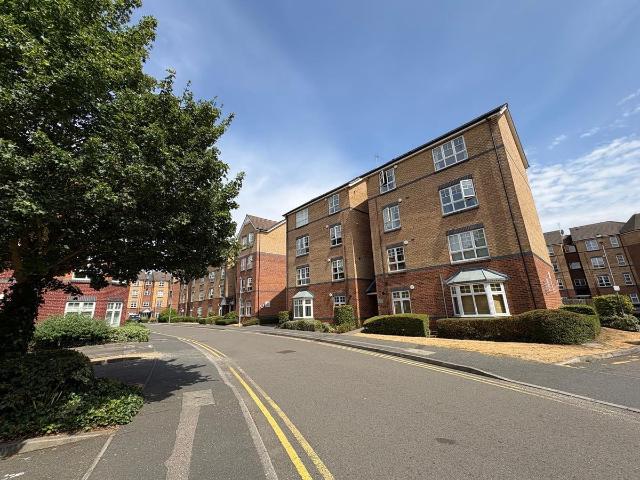Beckets View, Northampton NN1, 2 bed flat to rent, £1,050 pcm | PrimeLocation
