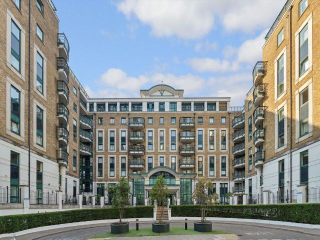 Beckford Close, Warwick Road, London W14, 3 bed flat to rent, £6,500 pcm | PrimeLocation