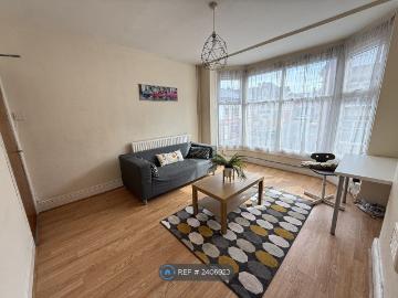 Beckingham Road, Leicester LE2, 1 bed flat to rent, £845 pcm | PrimeLocation