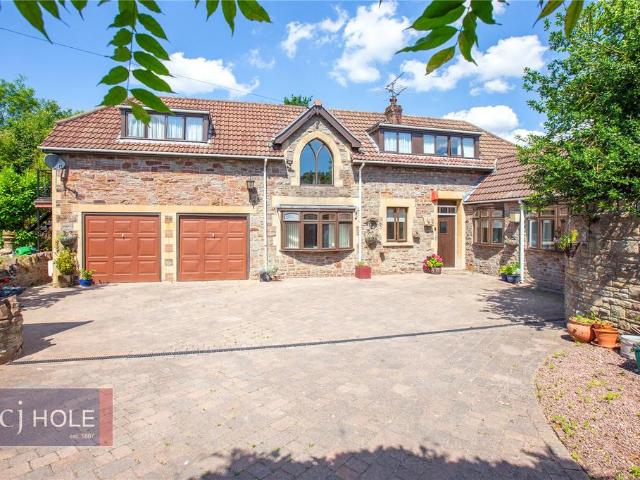 Beckspool Road, Bristol BS16 3 bed detached house to rent £2,100 pcm £485 pw