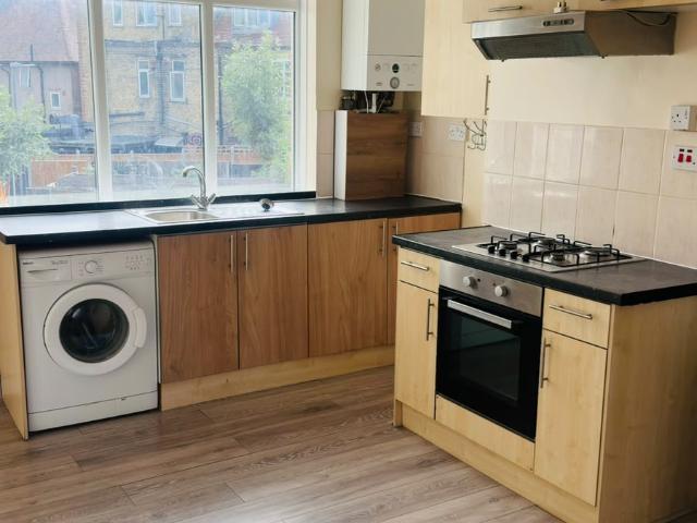 Becontree Avenue, DAGENHAM, RM8 2